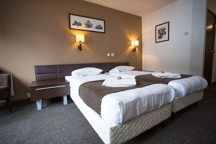Imagen de la habitación del H&ocirc;tel Le Montana. Foto 19