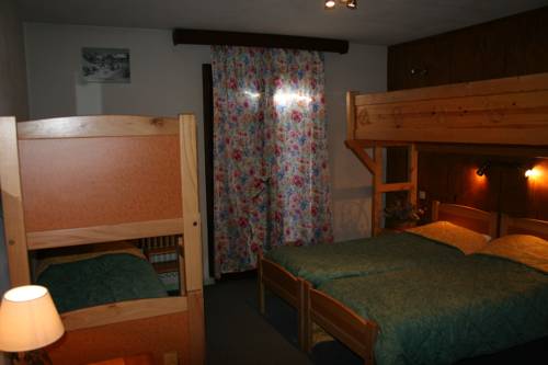 Imagen de la habitación del Hôtel Le Monte Pente. Foto 15