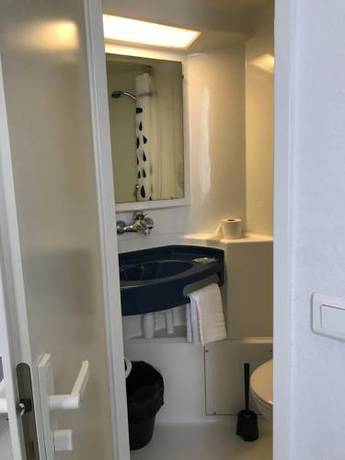 Imagen de la habitación del H&ocirc;tel Le Ponson. Foto 3