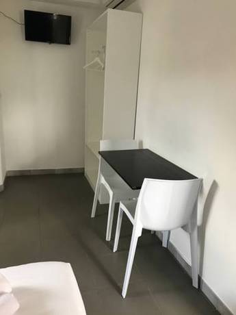 Imagen de la habitación del H&ocirc;tel Le Ponson. Foto 9