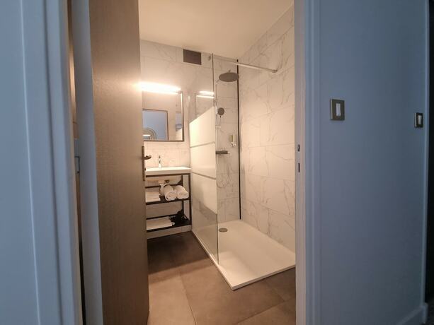 Imagen de la habitación del H&ocirc;tel Le Prieur&eacute;, Rancourt. Foto 14
