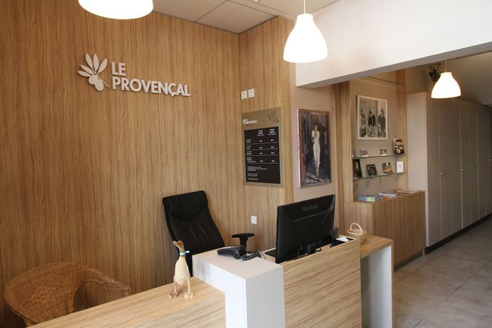 Imagen de los interiores del Hôtel Le Provencal. Foto 17