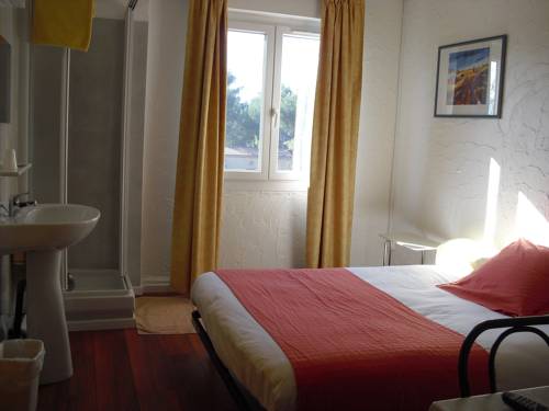 Imagen de la habitación del H&ocirc;tel Le Provence. Foto 7