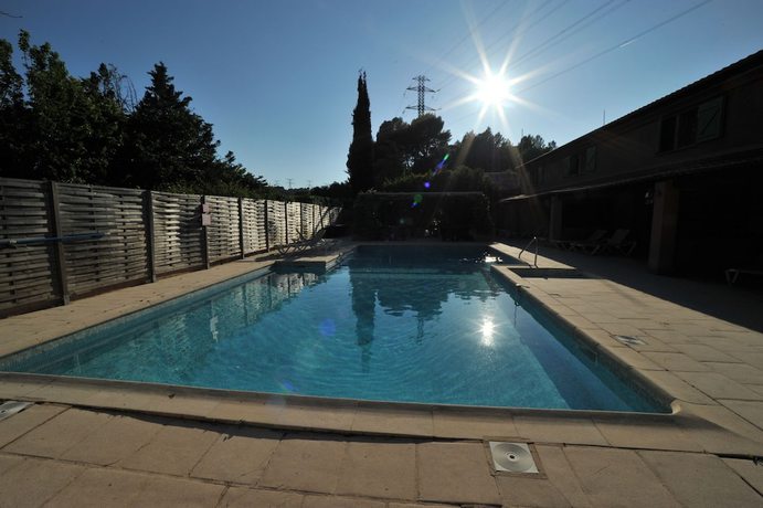 Imagen de la piscina del Hôtel Le Relais De Trans. Foto 16
