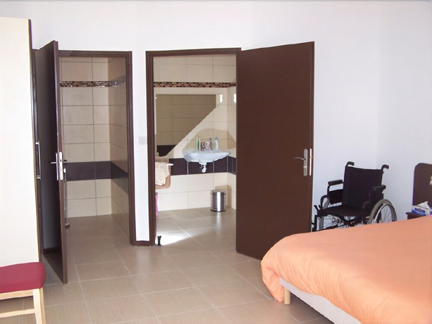 Imagen de la habitación del Hôtel Le Richevaux. Foto 11