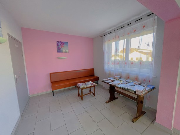 Imagen del bar/restaurante del Hôtel Le Ronchamp. Foto 5