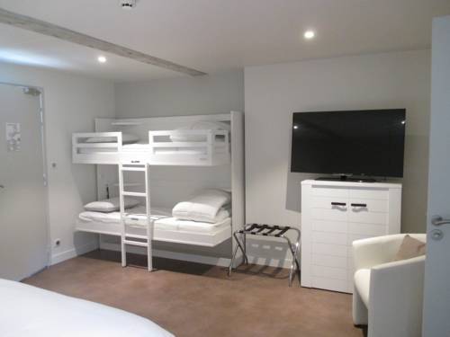 Imagen de la habitación del Hôtel Le Saint Martin. Foto 12