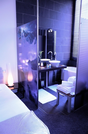Imagen de la habitación del H&ocirc;tel Les Bains Douches. Foto 5
