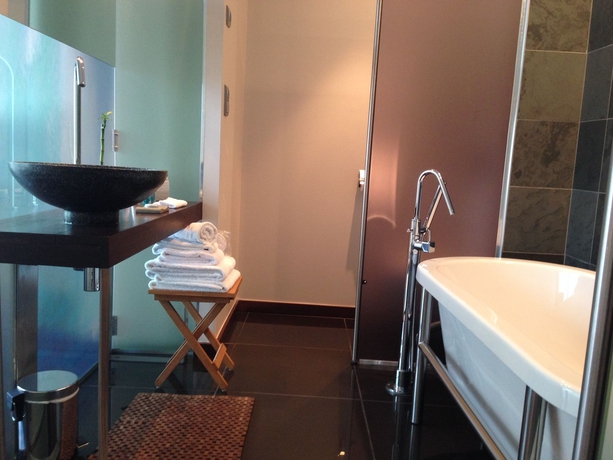 Imagen de la habitación del H&ocirc;tel Les Bains Douches. Foto 6