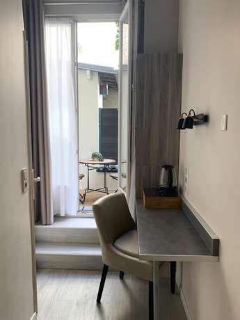 Imagen de la habitación del H&ocirc;tel Les Beaux Arts. Foto 10
