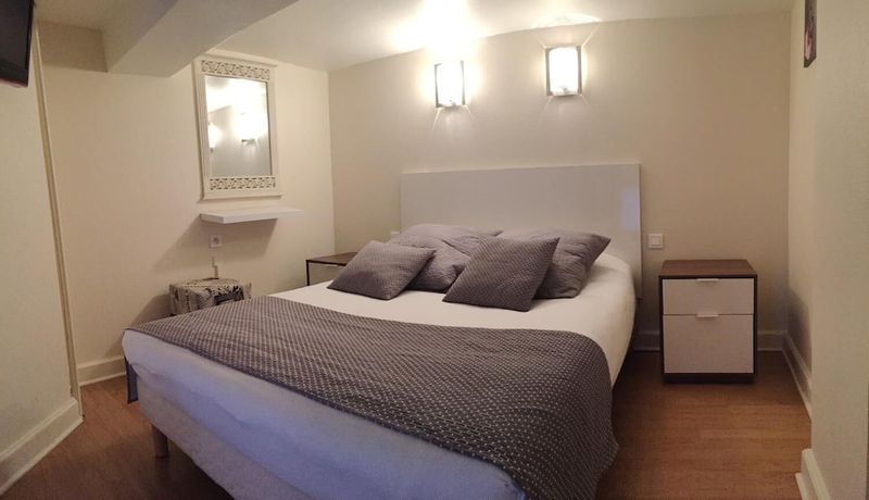 Imagen de la habitación del H&ocirc;tel Les Beaux Arts. Foto 18