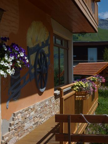 Imagen de la habitación del Hôtel Les Catrems. Foto 12