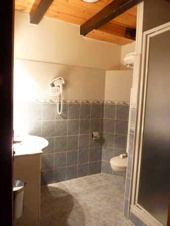 Imagen de la habitación del Hôtel Les Catrems. Foto 13