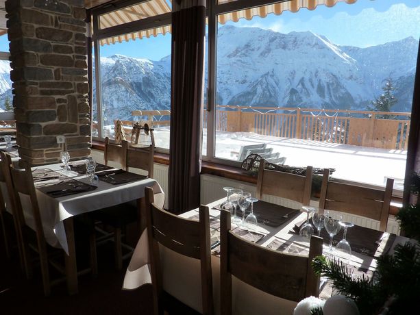 Imagen de los interiores del Hôtel Les Catrems. Foto 16