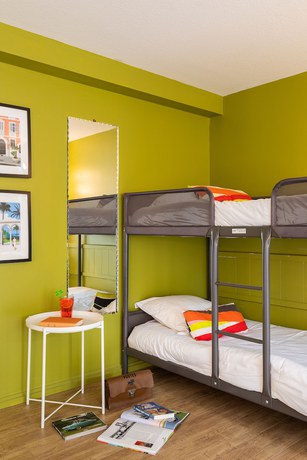 Imagen de la habitación del H&ocirc;tel Les Hauts de Meursault. Foto 14