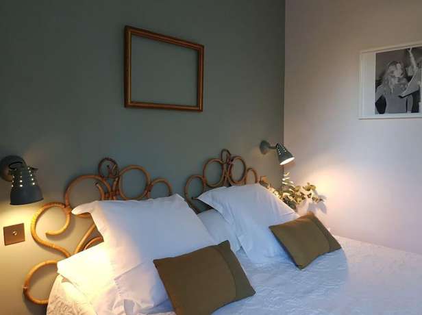 Imagen de la habitación del H&ocirc;tel Les Lauriers. Foto 11