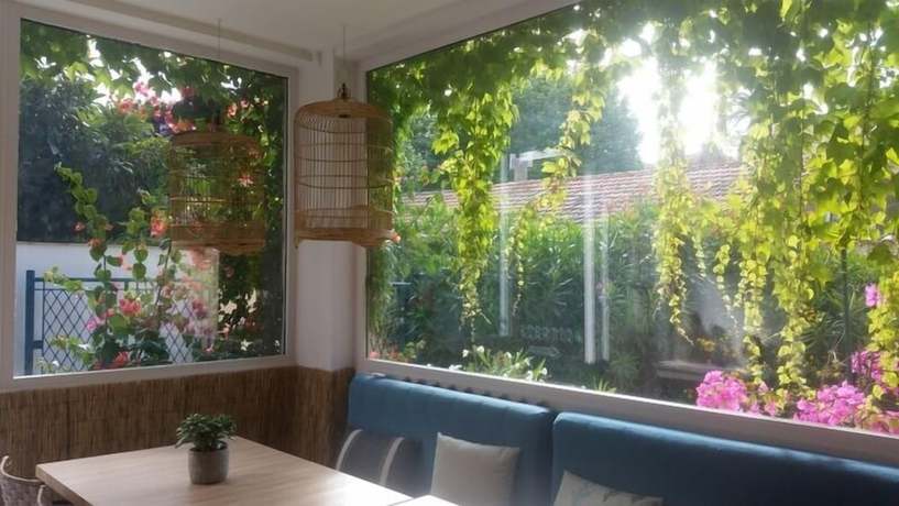 Imagen de los interiores del H&ocirc;tel Les Lauriers. Foto 19
