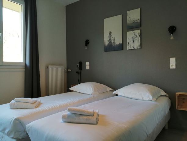 Imagen de la habitación del H&ocirc;tel Les Mouflons. Foto 4