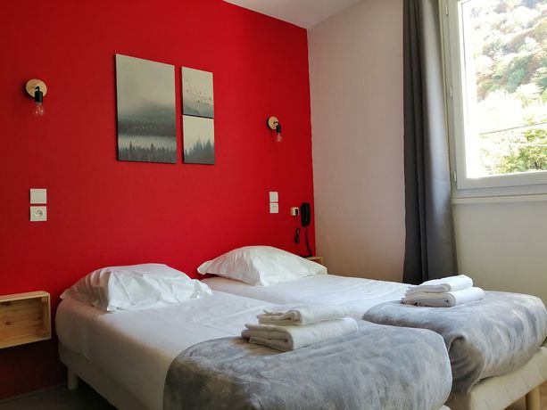 Imagen de la habitación del H&ocirc;tel Les Mouflons. Foto 10