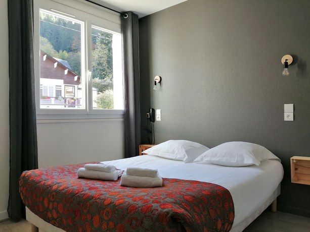 Imagen de la habitación del H&ocirc;tel Les Mouflons. Foto 12