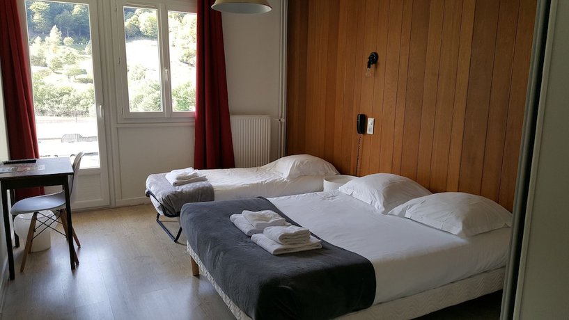 Imagen de la habitación del H&ocirc;tel Les Mouflons. Foto 13