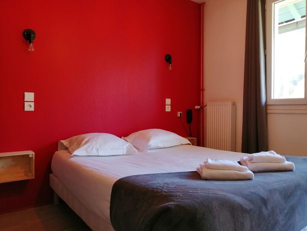 Imagen de la habitación del H&ocirc;tel Les Mouflons. Foto 16