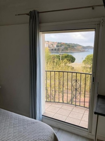 Imagen de la habitación del H&ocirc;tel Les P&ecirc;cheurs, Banyuls Sur Mer. Foto 15