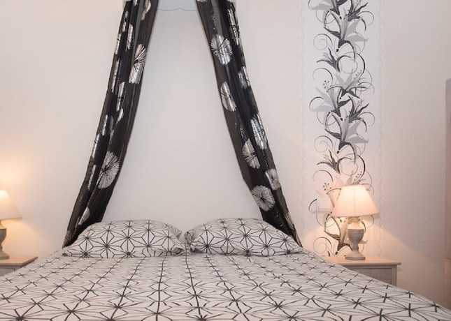 Imagen de la habitación del H&ocirc;tel Les Remparts, Champagnole. Foto 16