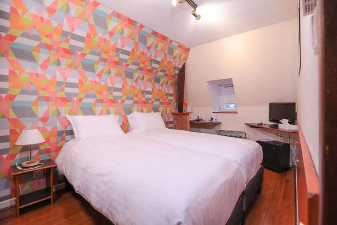 Imagen de la habitación del H&ocirc;tel Les Remparts, Chaumont. Foto 8