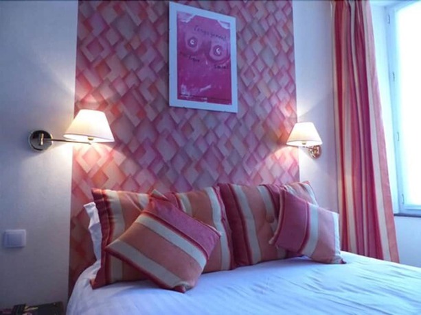 Imagen de la habitación del H&ocirc;tel Les Remparts, Chaumont. Foto 13