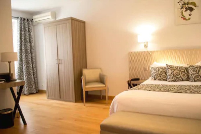 Imagen de la habitación del H&ocirc;tel Les Remparts, Chaumont. Foto 15