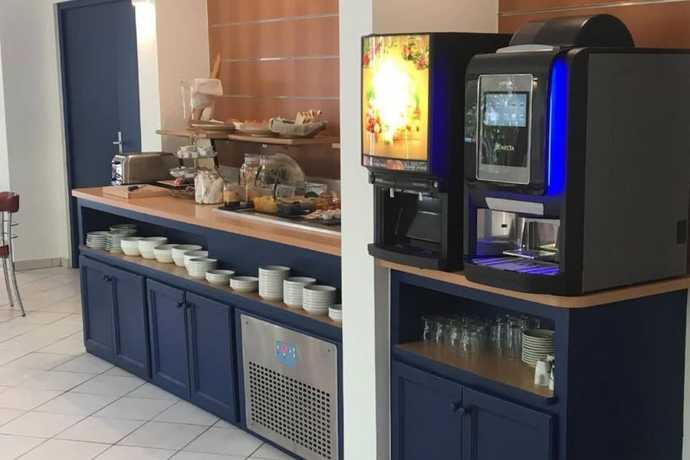 Imagen del bar/restaurante del H&ocirc;tel Les Rives Bleues. Foto 2