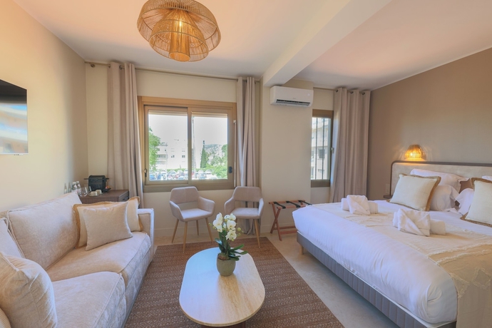 Imagen de la habitación del H&ocirc;tel Lou Juan. Foto 2