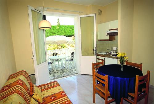 Imagen de la habitación del H&ocirc;tel Lou Paouvadou. Foto 4