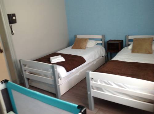 Imagen de la habitación del Hôtel L'univers. Foto 4