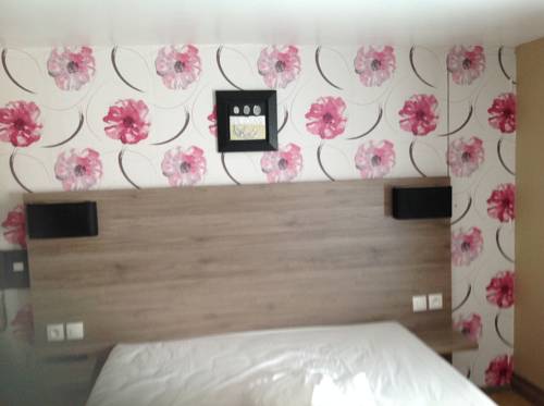 Imagen de la habitación del Hôtel L'univers. Foto 8