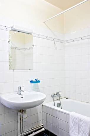 Imagen de la habitación del Hôtel Luxor. Foto 15