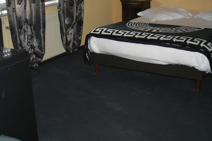 Imagen de la habitación del H&ocirc;tel Majuscule. Foto 13