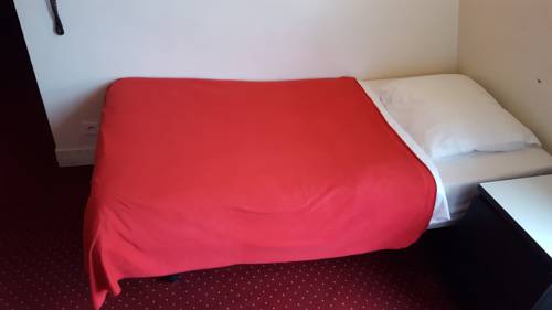 Imagen de la habitación del H&ocirc;tel M&eacute;dia. Foto 10