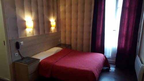 Imagen de la habitación del H&ocirc;tel M&eacute;dia. Foto 16