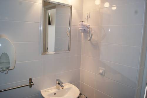 Imagen de la habitación del Hôtel Océan Dinan. Foto 15