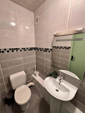 Imagen de la habitación del H&ocirc;tel Orion, Rouen. Foto 2