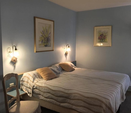 Imagen de la habitación del H&ocirc;tel Paris V&eacute;sinet. Foto 1