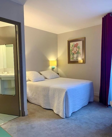 Imagen de la habitación del H&ocirc;tel Paris V&eacute;sinet. Foto 7