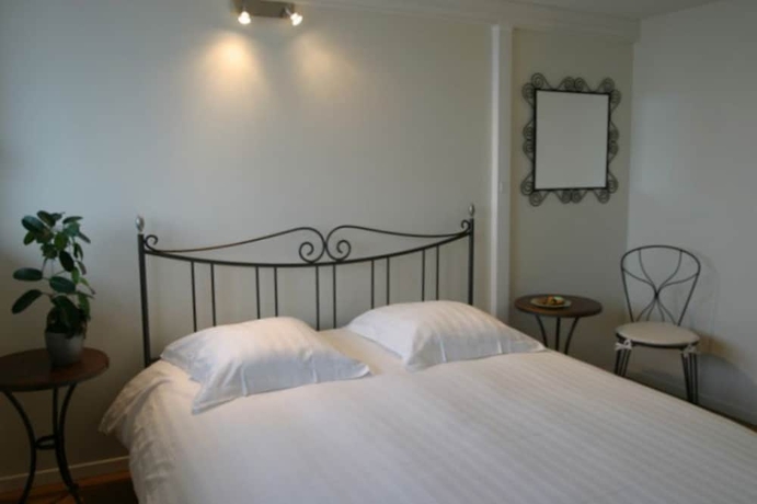 Imagen de la habitación del H&ocirc;tel Pierre Blanche. Foto 6