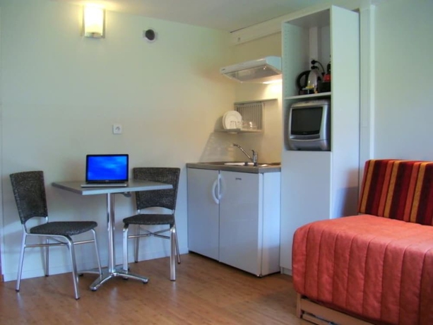 Imagen de la habitación del H&ocirc;tel Pierre Blanche. Foto 9
