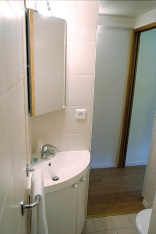 Imagen de la habitación del H&ocirc;tel Pierre Blanche. Foto 16