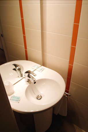 Imagen de la habitación del H&ocirc;tel Pierre Blanche. Foto 17