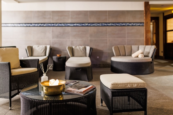 Imagen de la piscina del H&ocirc;tel Portetta. Foto 14