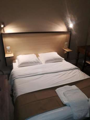 Imagen de la habitación del H&ocirc;tel Renova. Foto 7